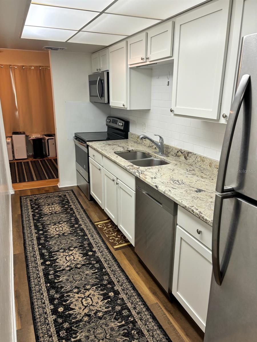 Image 4 of 11 For 5060 76th Avenue N 203