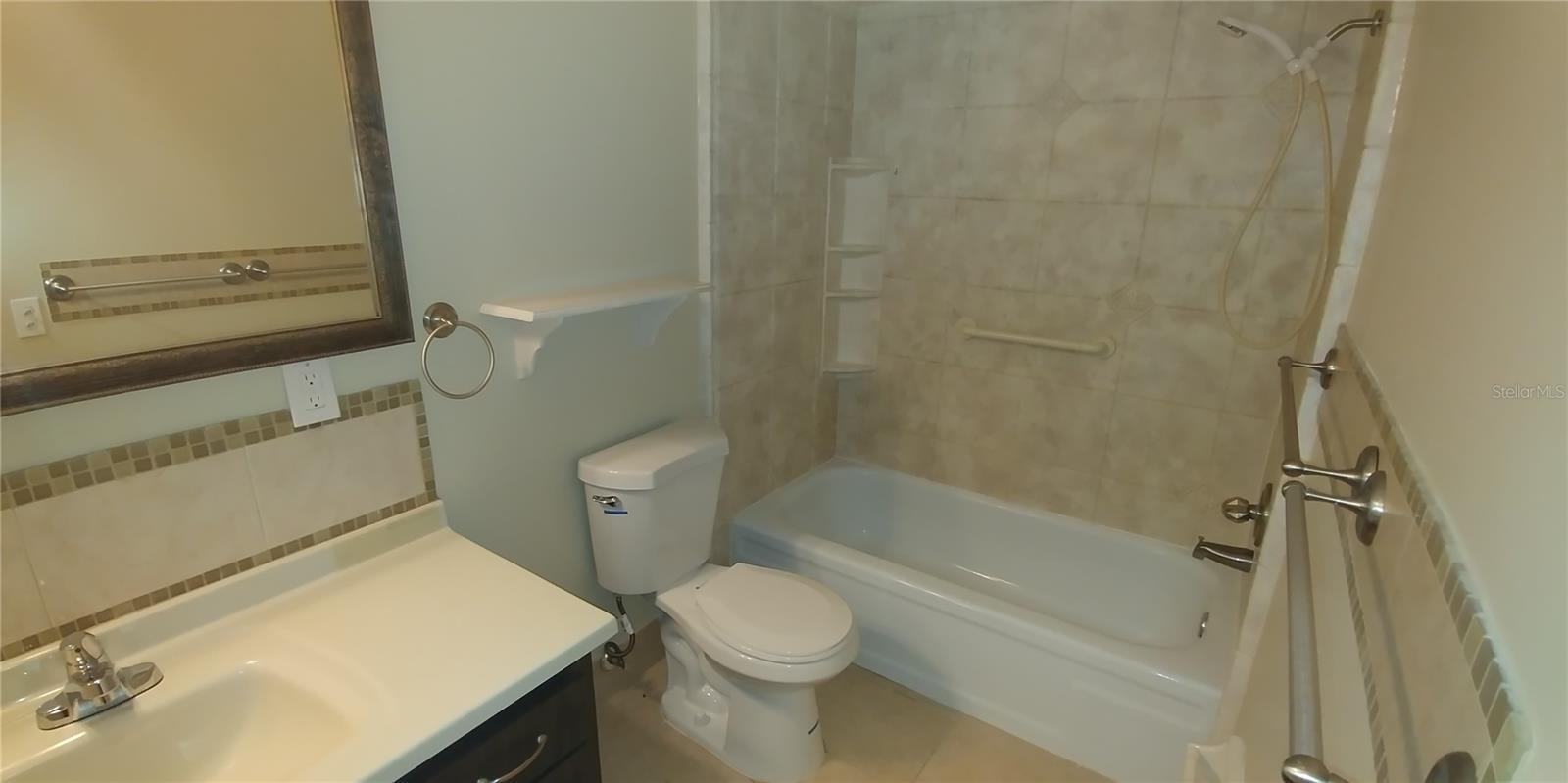 Image 8 of 11 For 5060 76th Avenue N 203