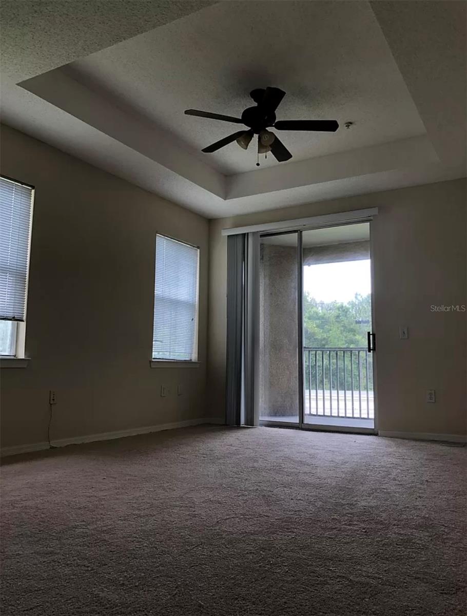 Image 4 of 12 For 18001 Richmond Place Drive 520