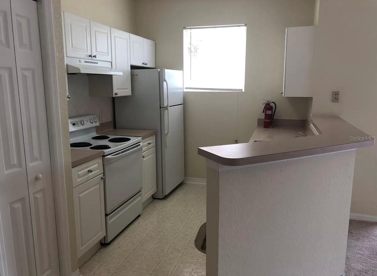 Image 5 of 12 For 18001 Richmond Place Drive 520