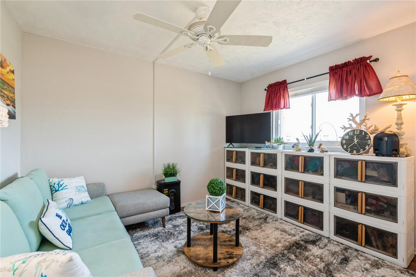 Image 23 of 35 For 527 Cape Coral Parkway W 4