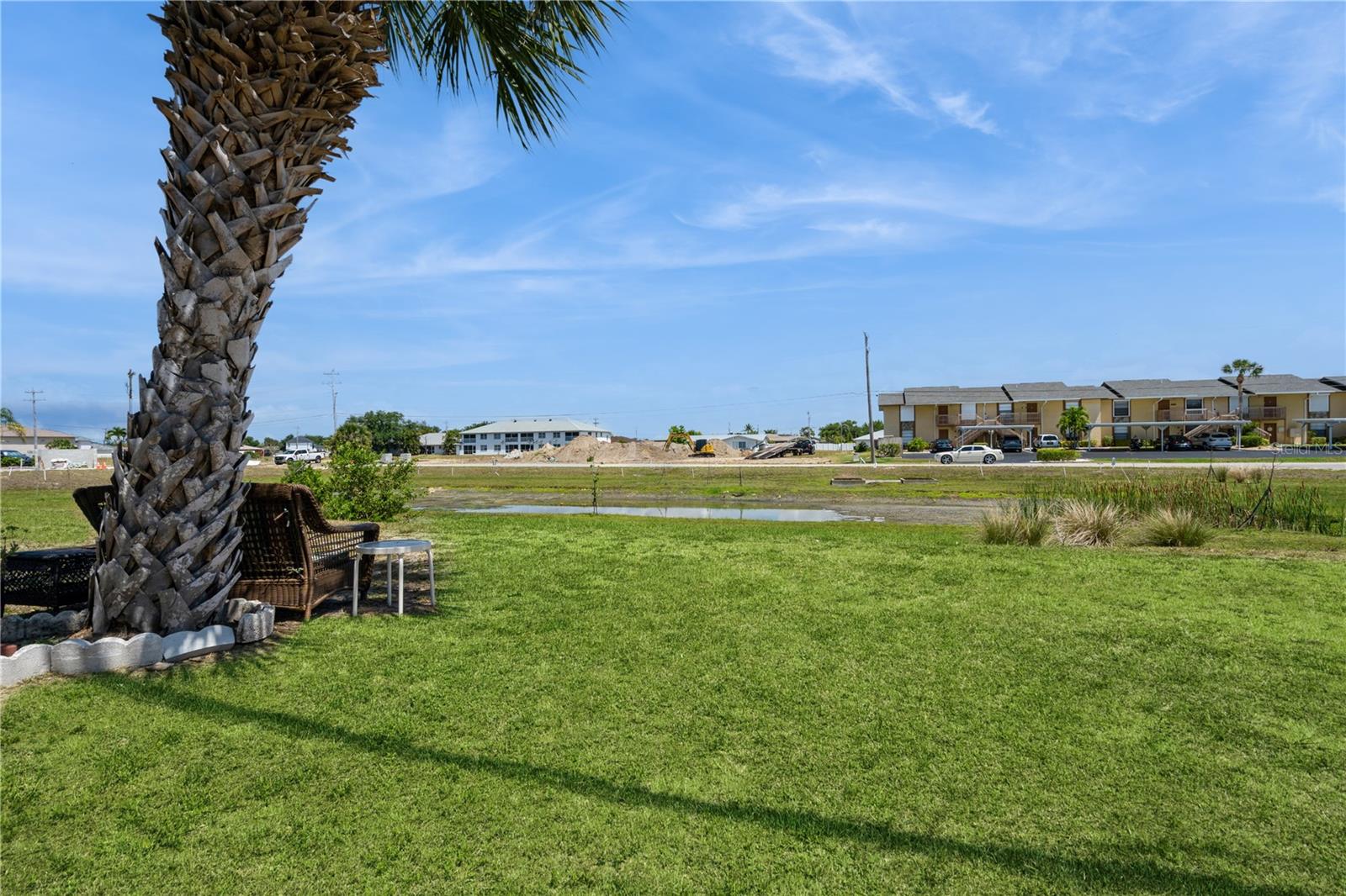 Image 31 of 35 For 527 Cape Coral Parkway W 4