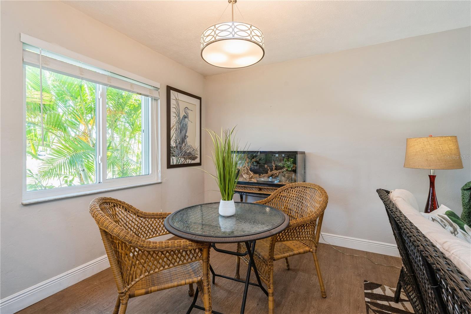 Image 8 of 35 For 527 Cape Coral Parkway W 4