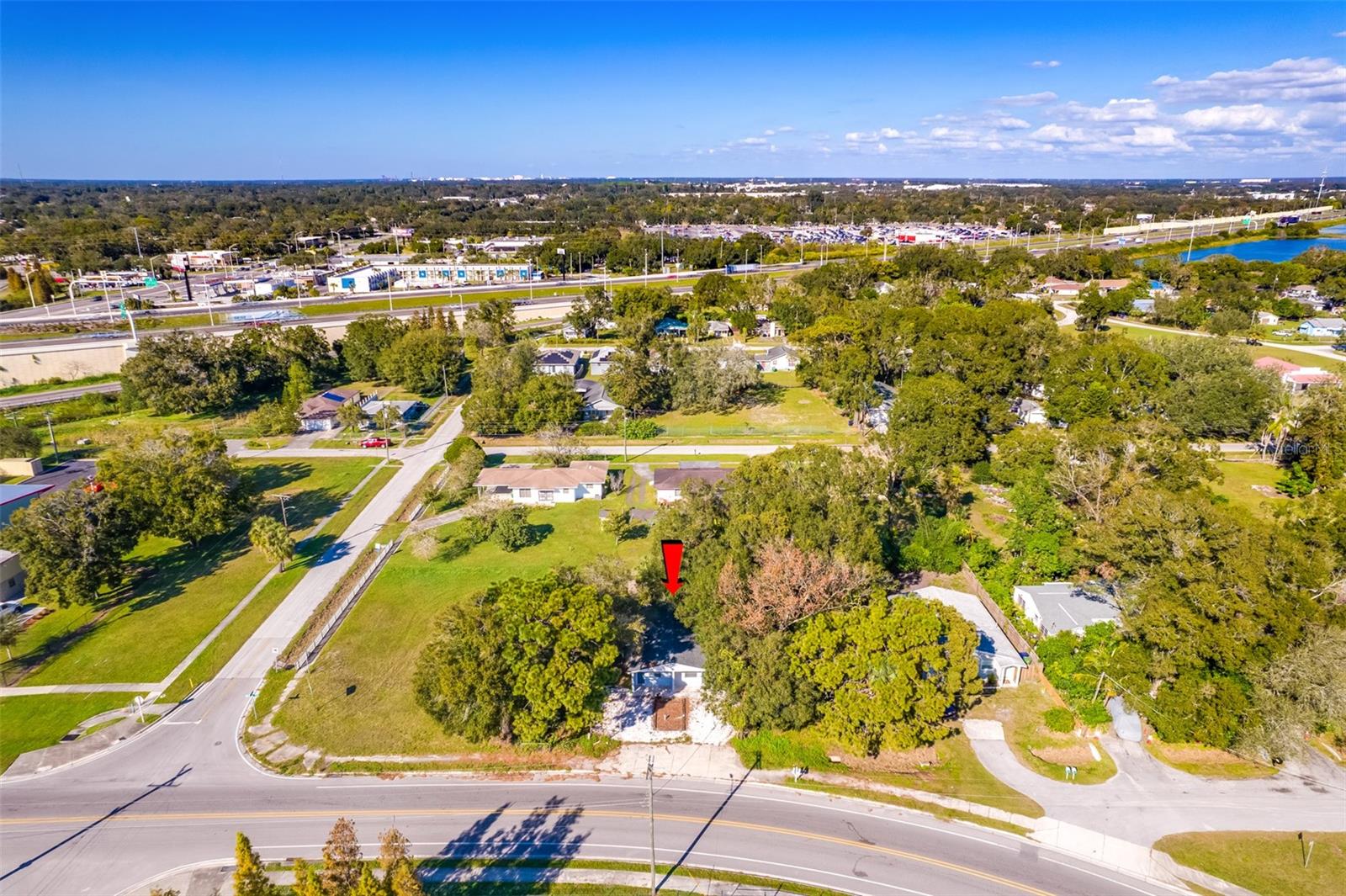 Listing photo id 11 for 5106 Columbus Drive A