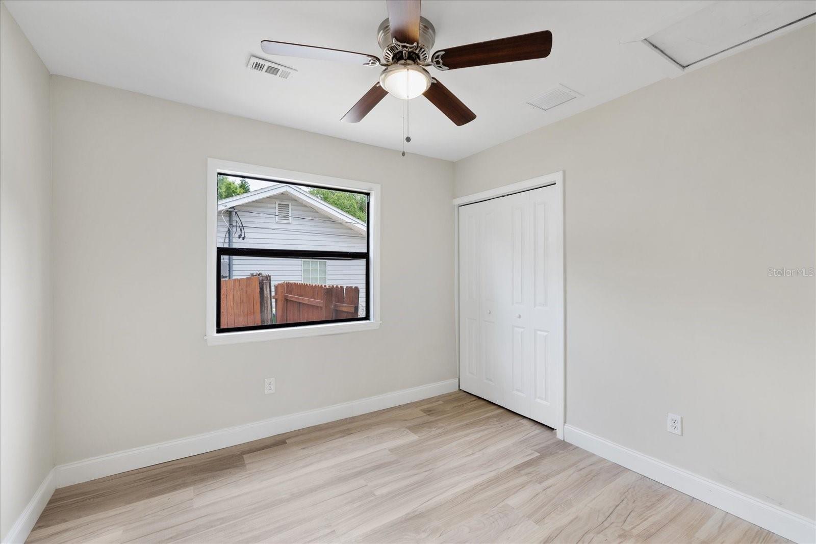 Image 14 of 25 For 1010 Flora Street