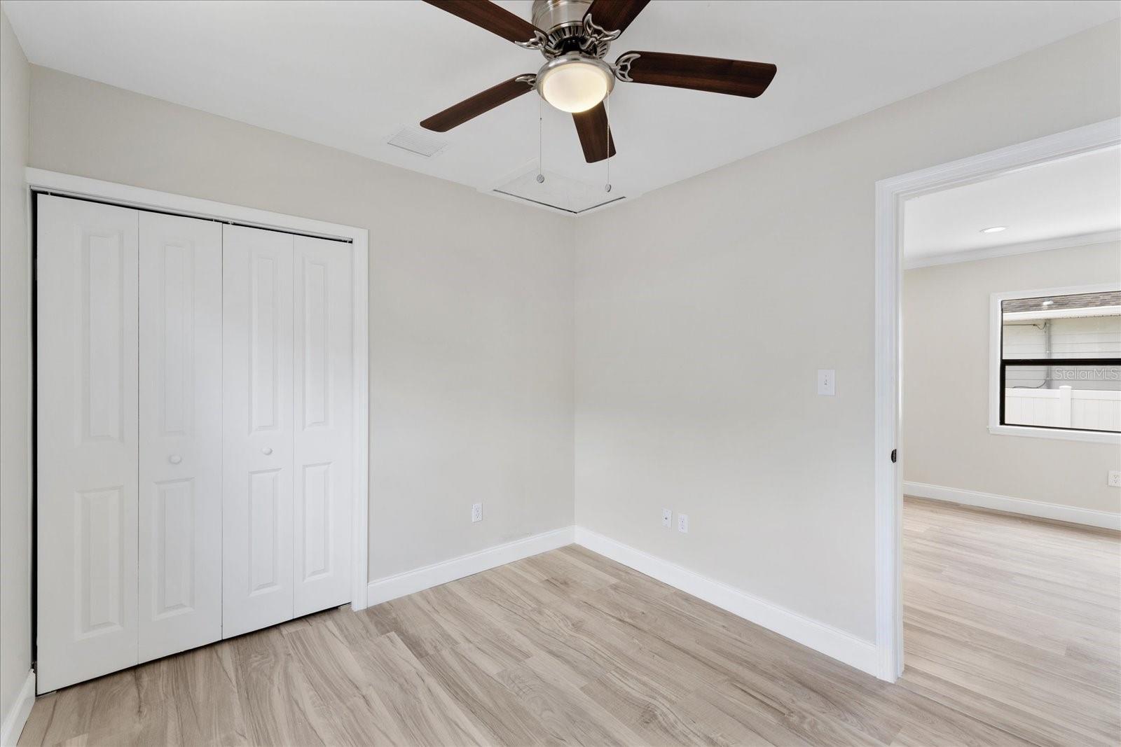 Image 15 of 25 For 1010 Flora Street
