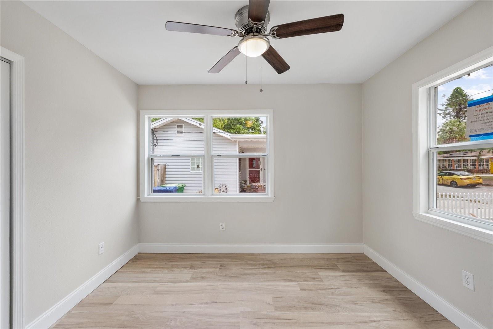 Image 16 of 25 For 1010 Flora Street