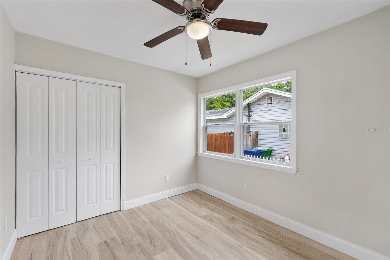 Image 17 of 25 For 1010 Flora Street