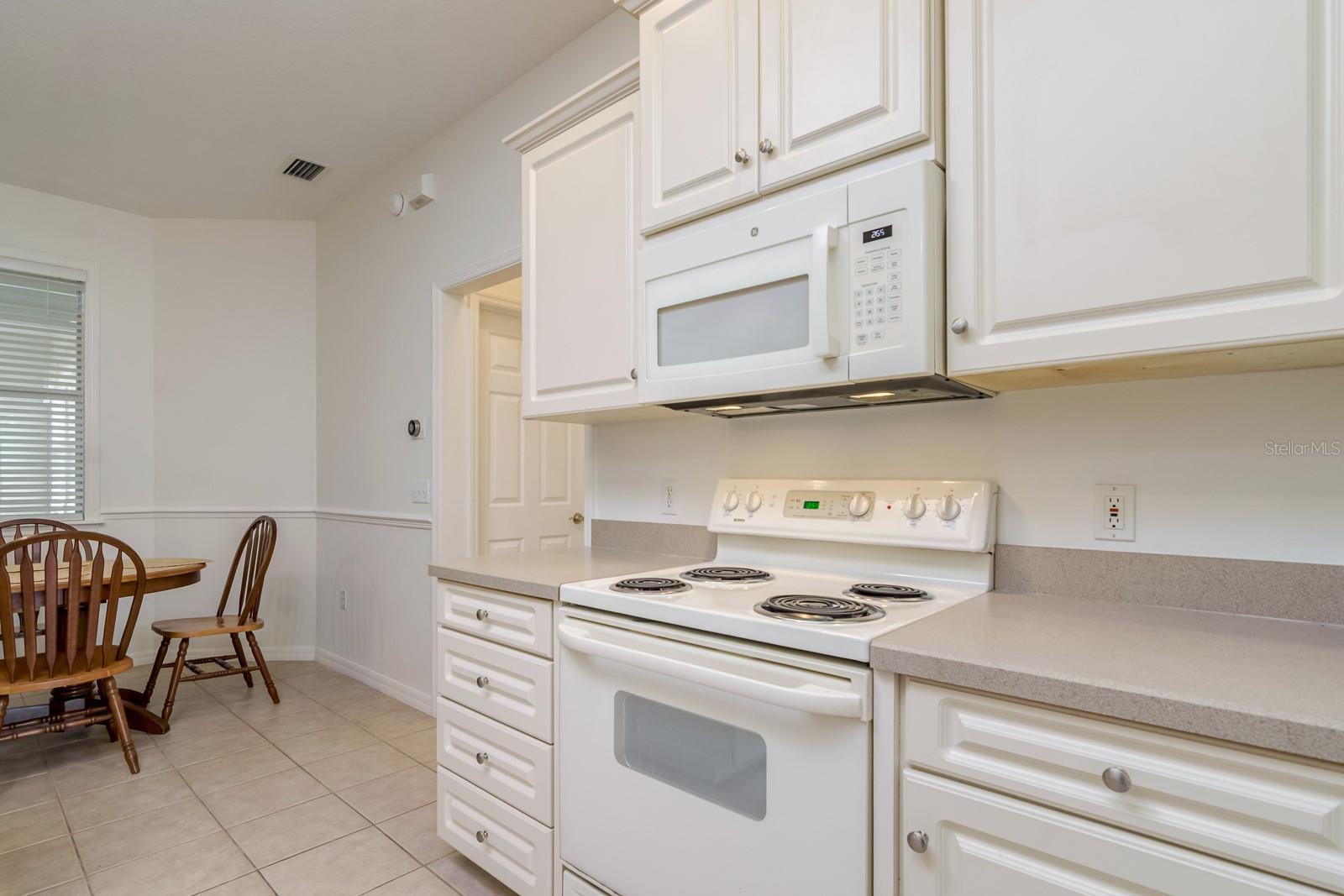 Image 13 of 56 For 2214 Deerbrook Drive