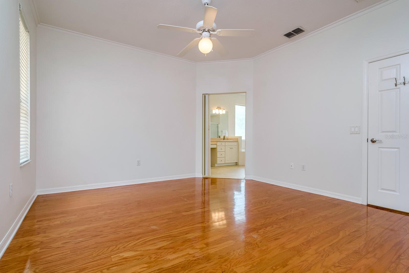 Image 21 of 56 For 2214 Deerbrook Drive