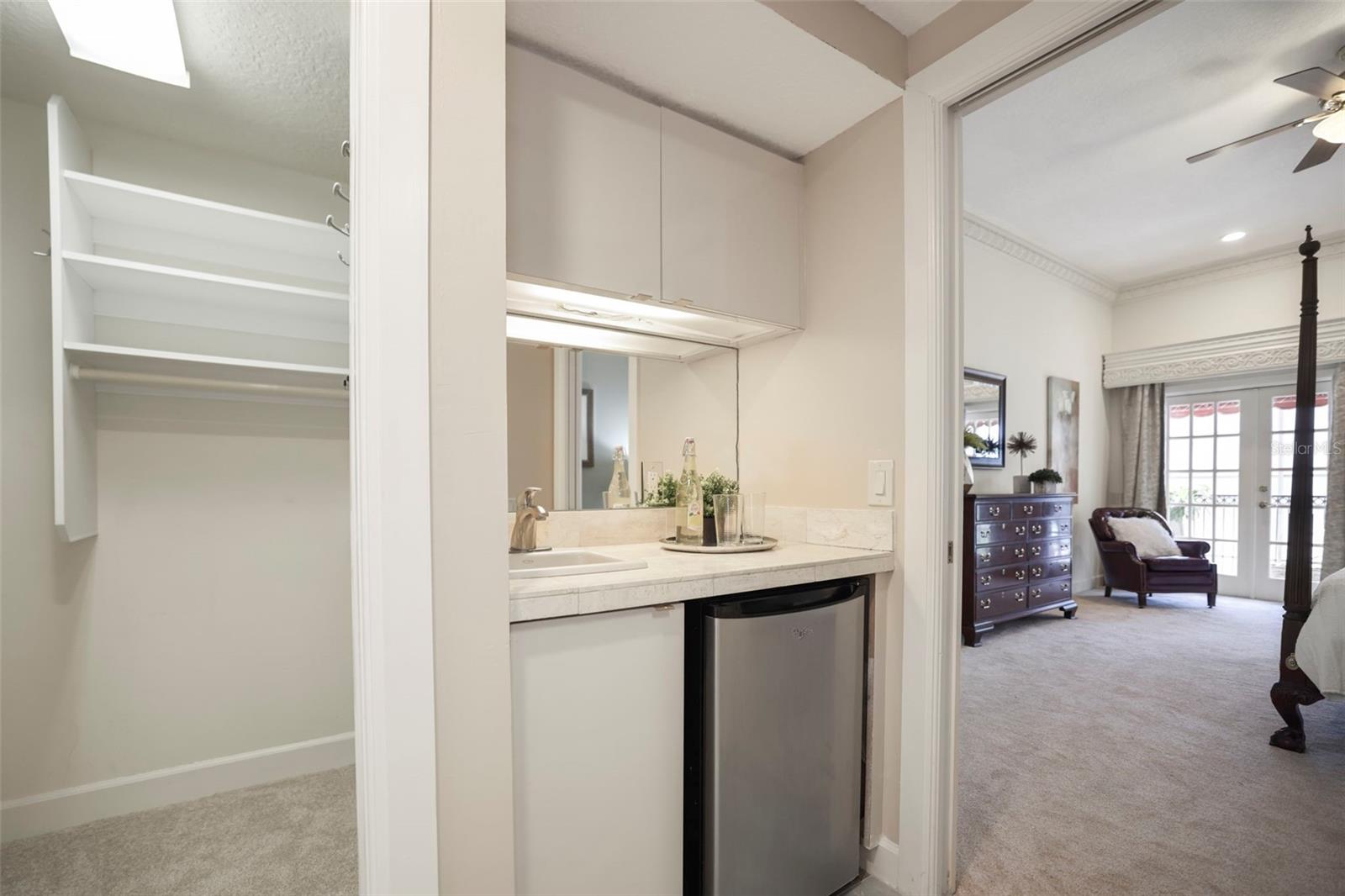 Image 43 of 66 For 4941 Bayshore Boulevard