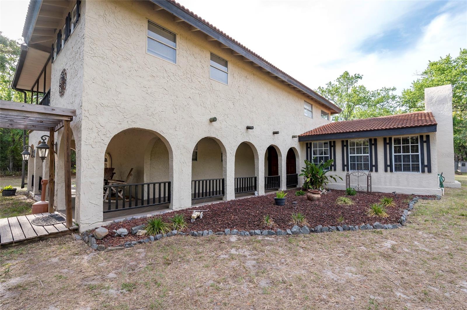 Listing photo id 20 for 12311 Oakwood Drive