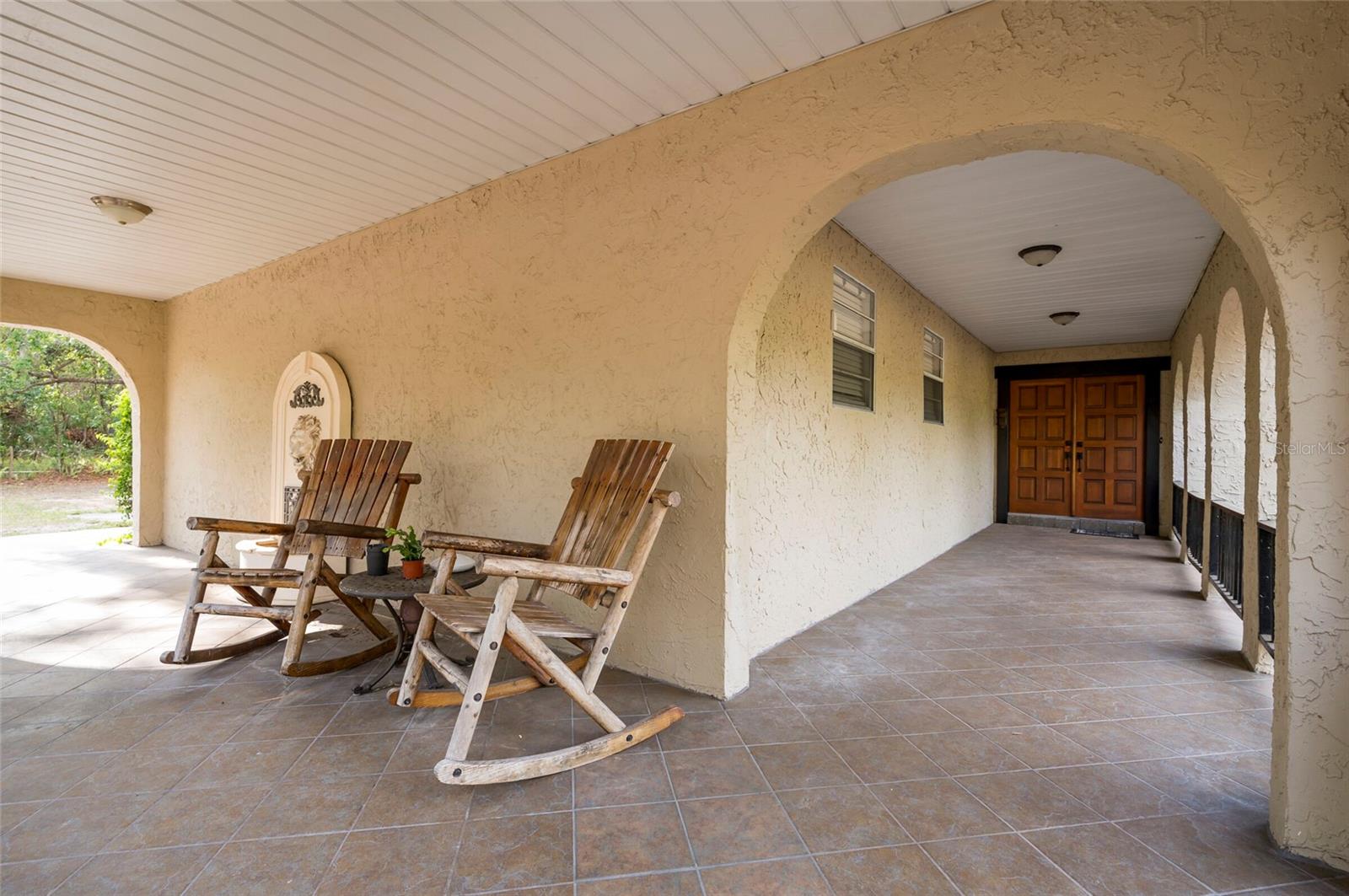 Listing photo id 21 for 12311 Oakwood Drive