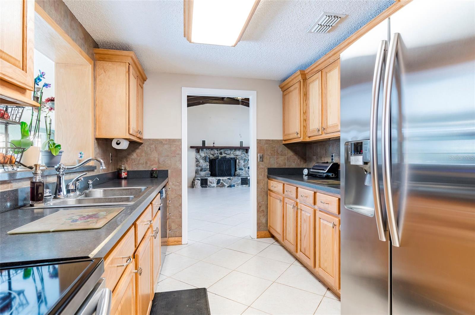 Listing photo id 46 for 12311 Oakwood Drive