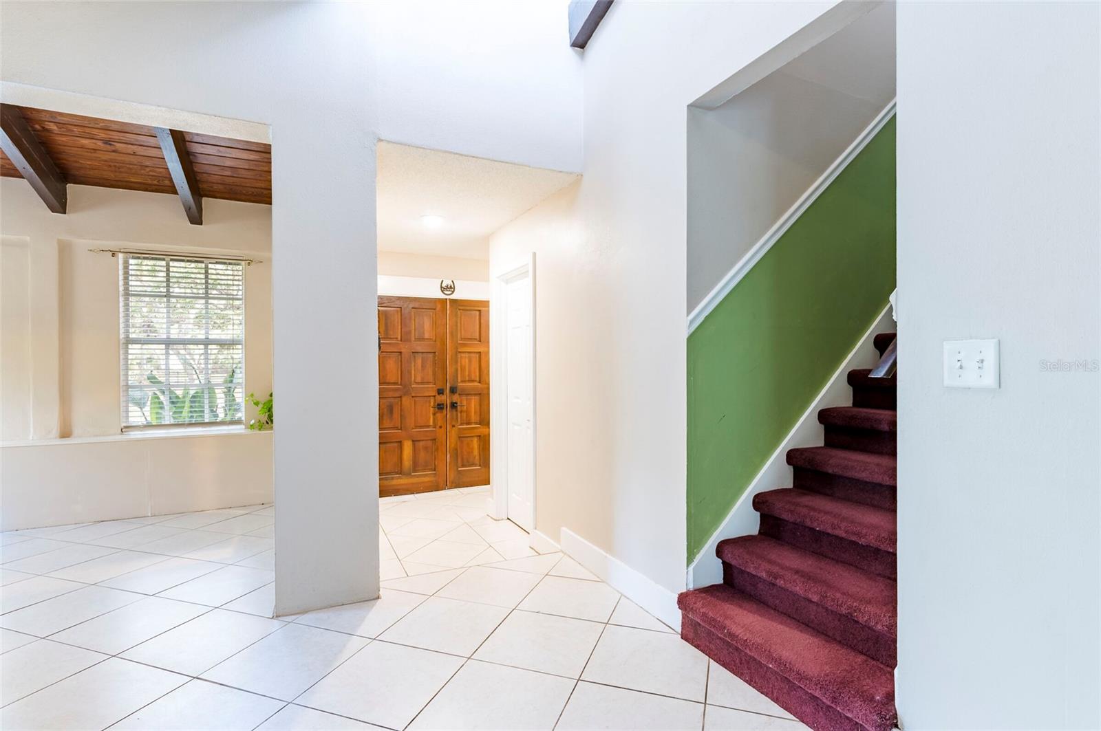 Listing photo id 49 for 12311 Oakwood Drive