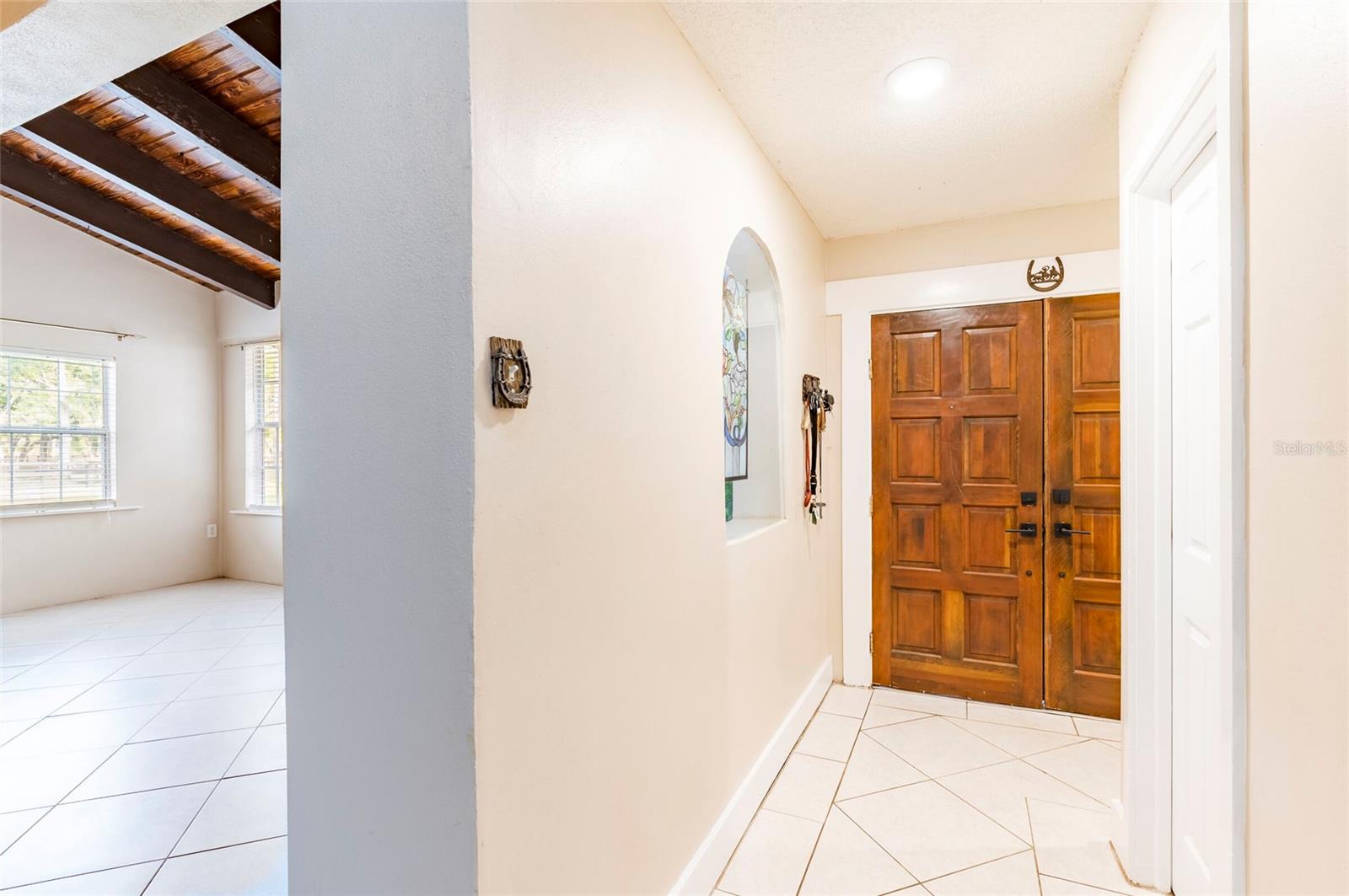Listing photo id 50 for 12311 Oakwood Drive