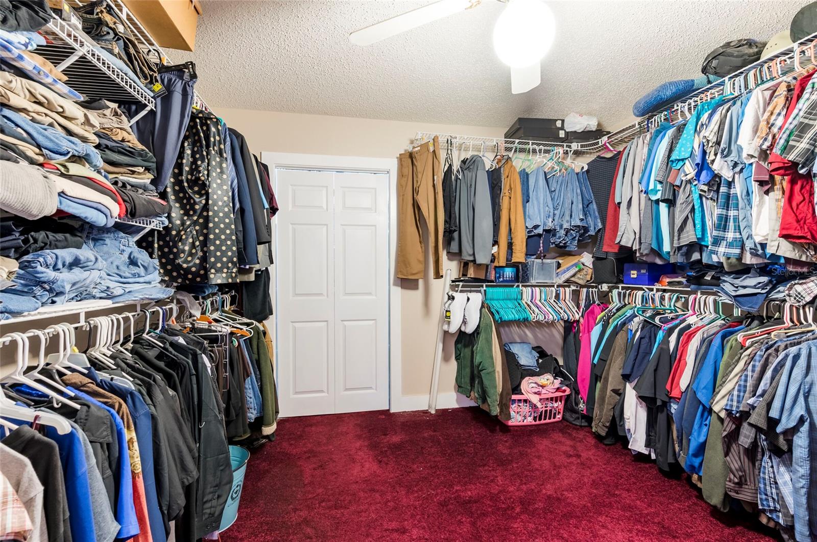 Listing photo id 83 for 12311 Oakwood Drive
