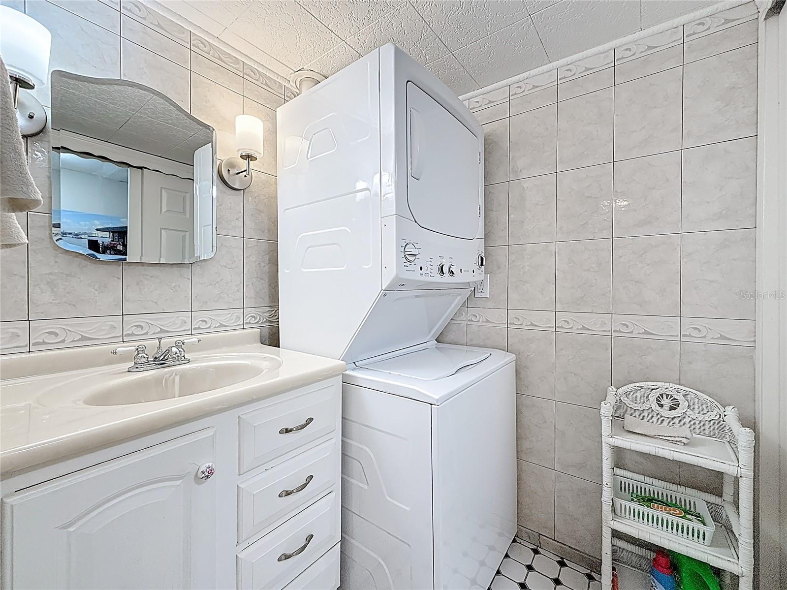 Image 33 of 63 For 3620 41st Way S B