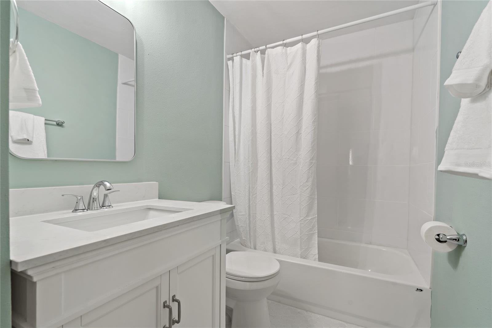 Image 21 of 42 For 39542 Friends Avenue