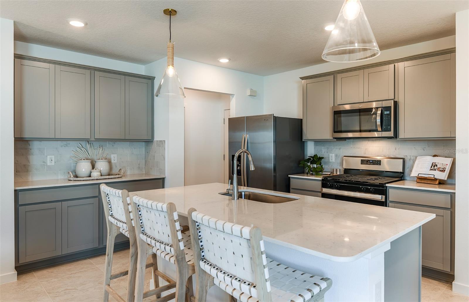Image 3 of 15 For 4221 Goldfoil Road