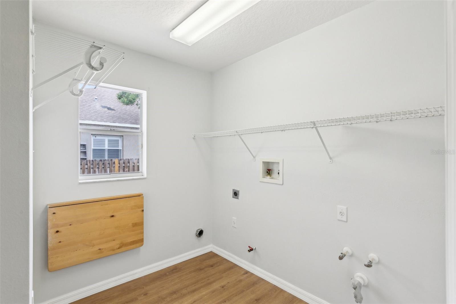 Image 13 of 47 For 9422 Clover Glen Drive