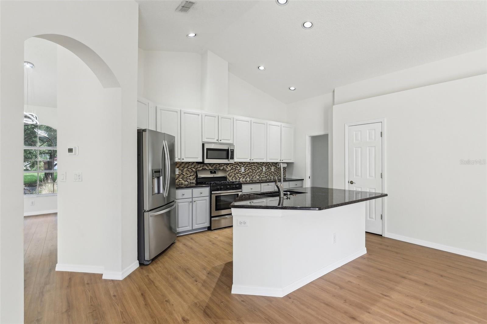 Image 18 of 47 For 9422 Clover Glen Drive