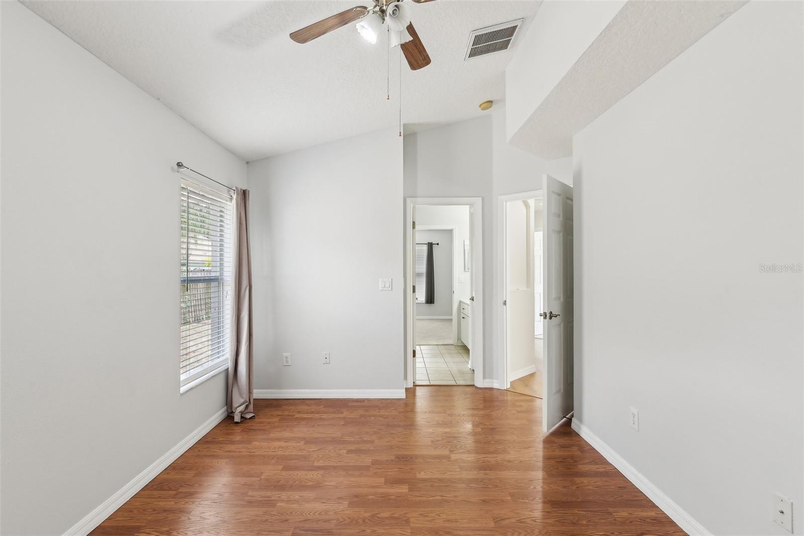 Image 27 of 47 For 9422 Clover Glen Drive