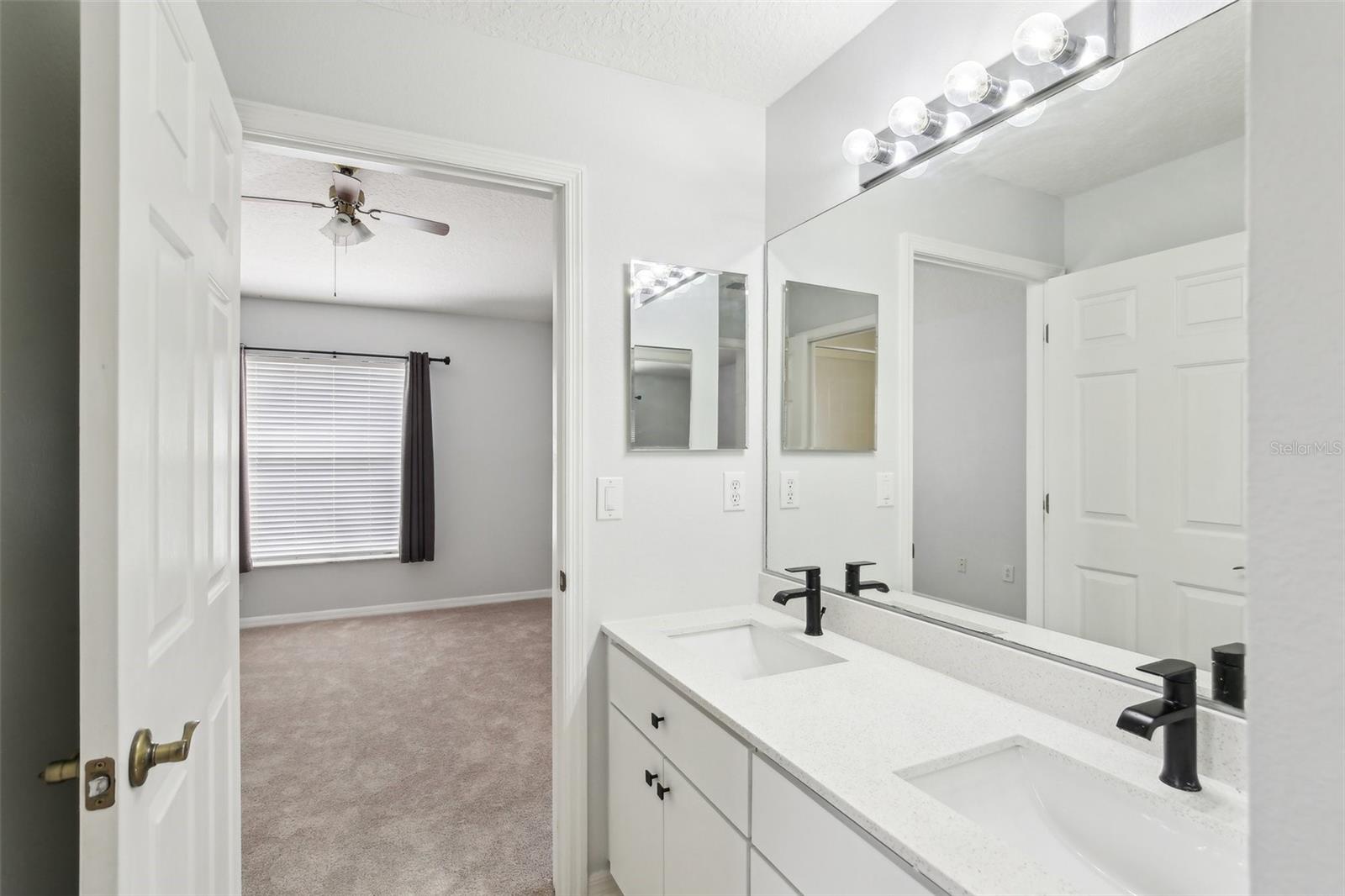 Image 30 of 47 For 9422 Clover Glen Drive