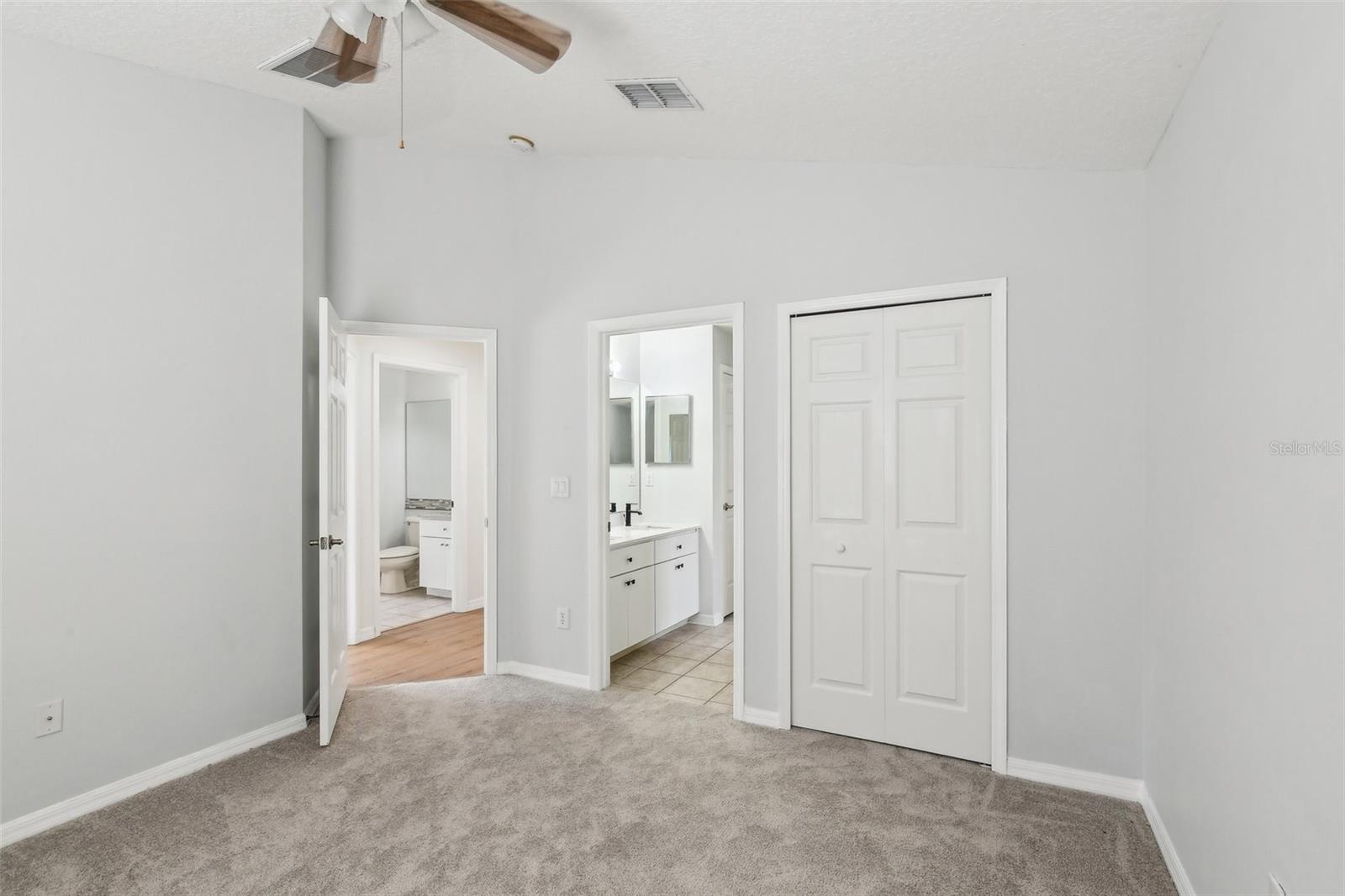 Image 33 of 47 For 9422 Clover Glen Drive