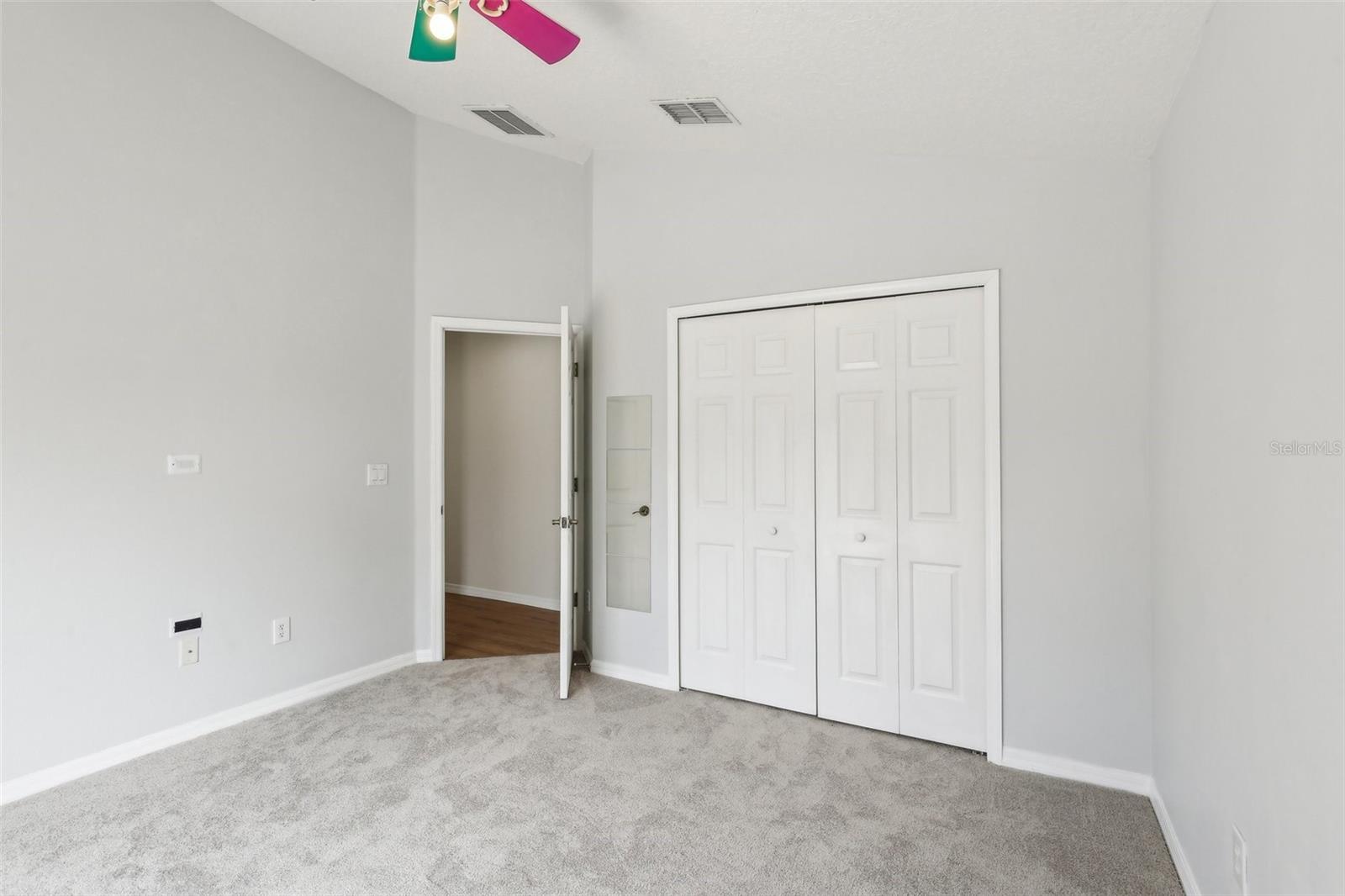 Image 35 of 47 For 9422 Clover Glen Drive