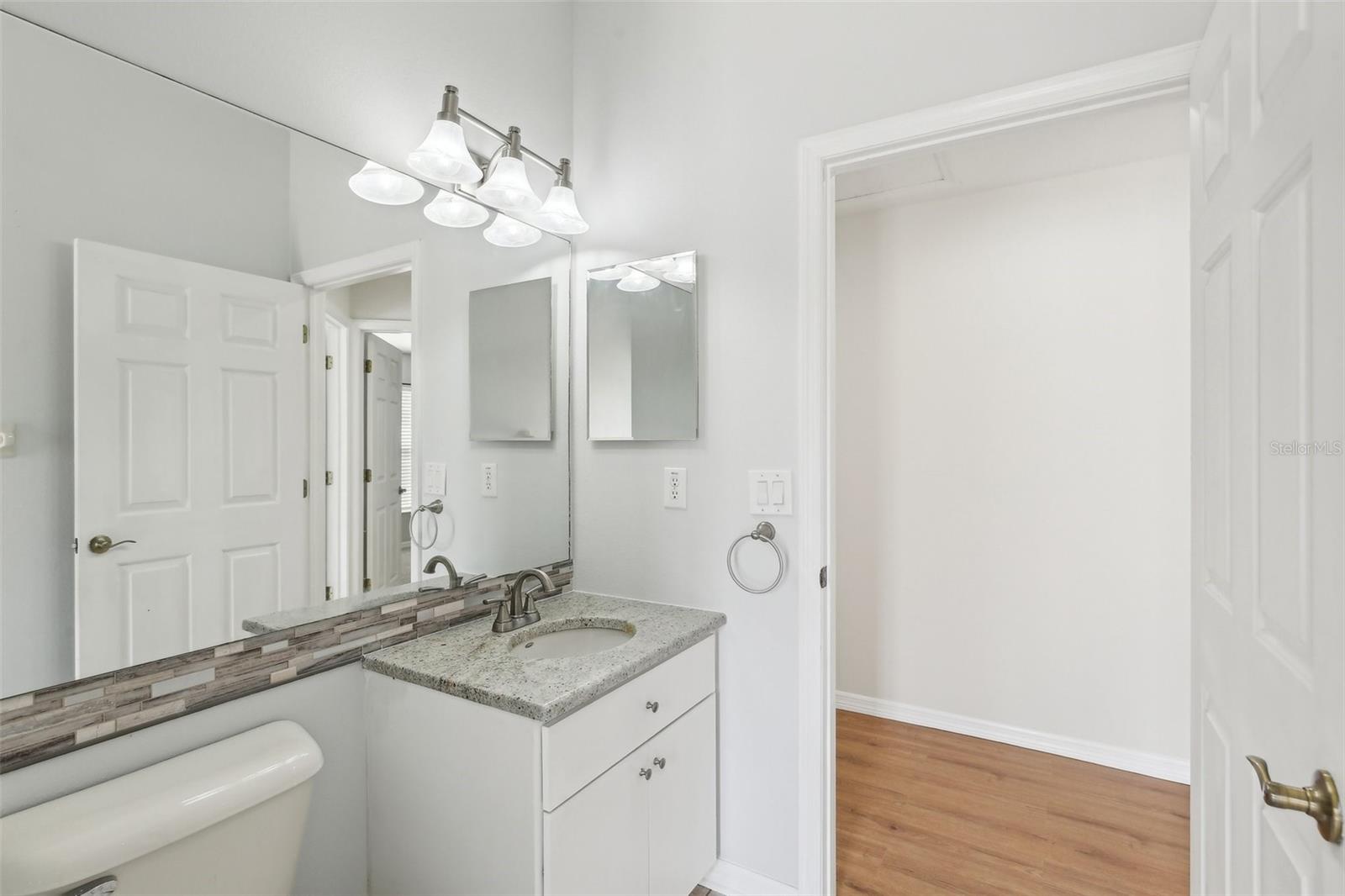 Image 38 of 47 For 9422 Clover Glen Drive