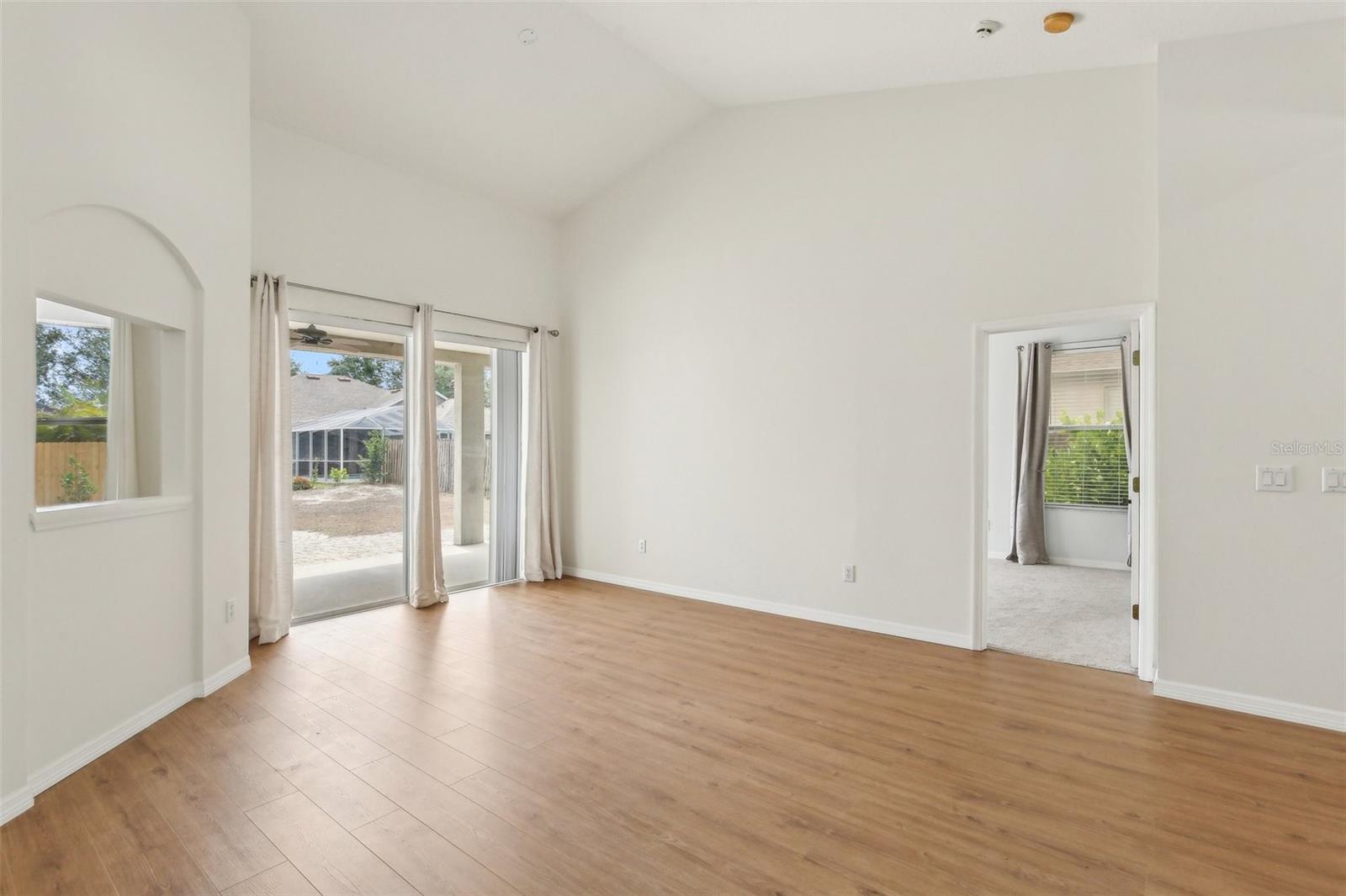 Image 9 of 47 For 9422 Clover Glen Drive