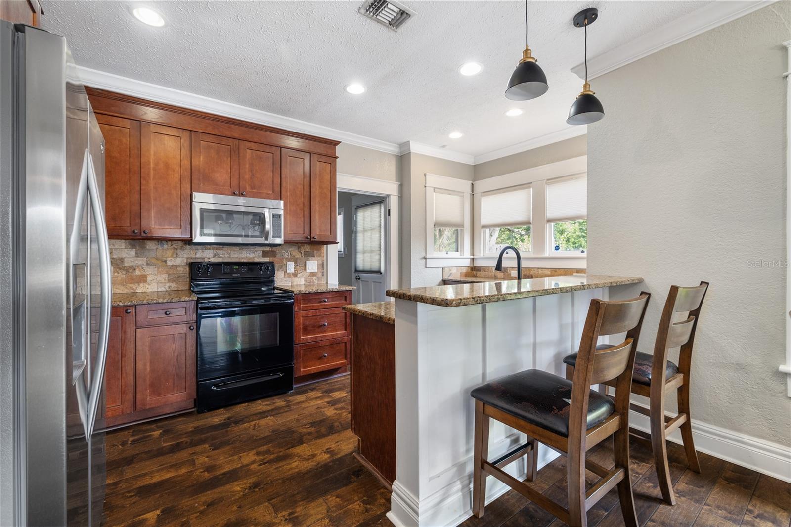 Image 16 of 32 For 4016 Seminole Avenue