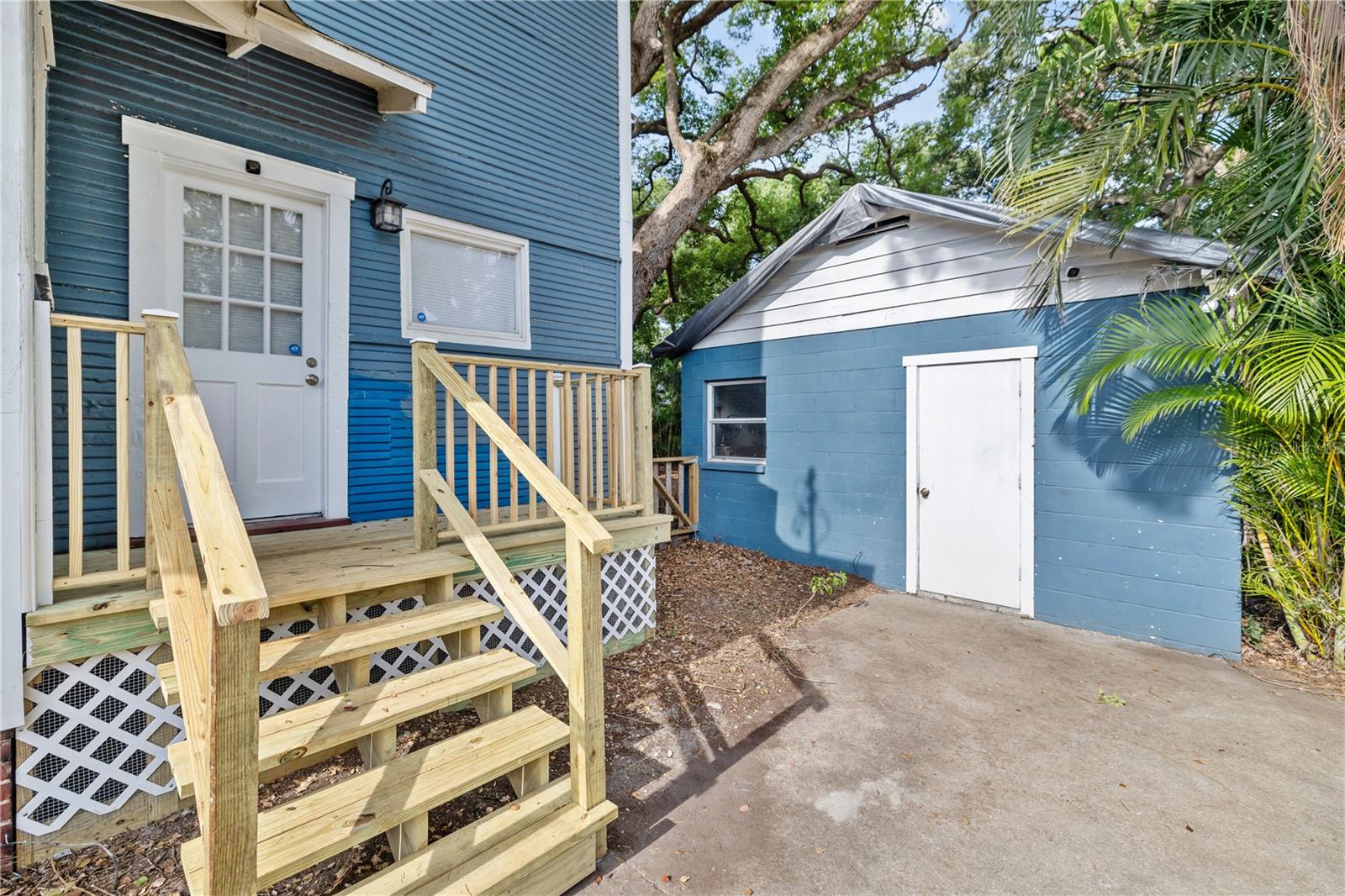 Image 4 of 32 For 4016 Seminole Avenue
