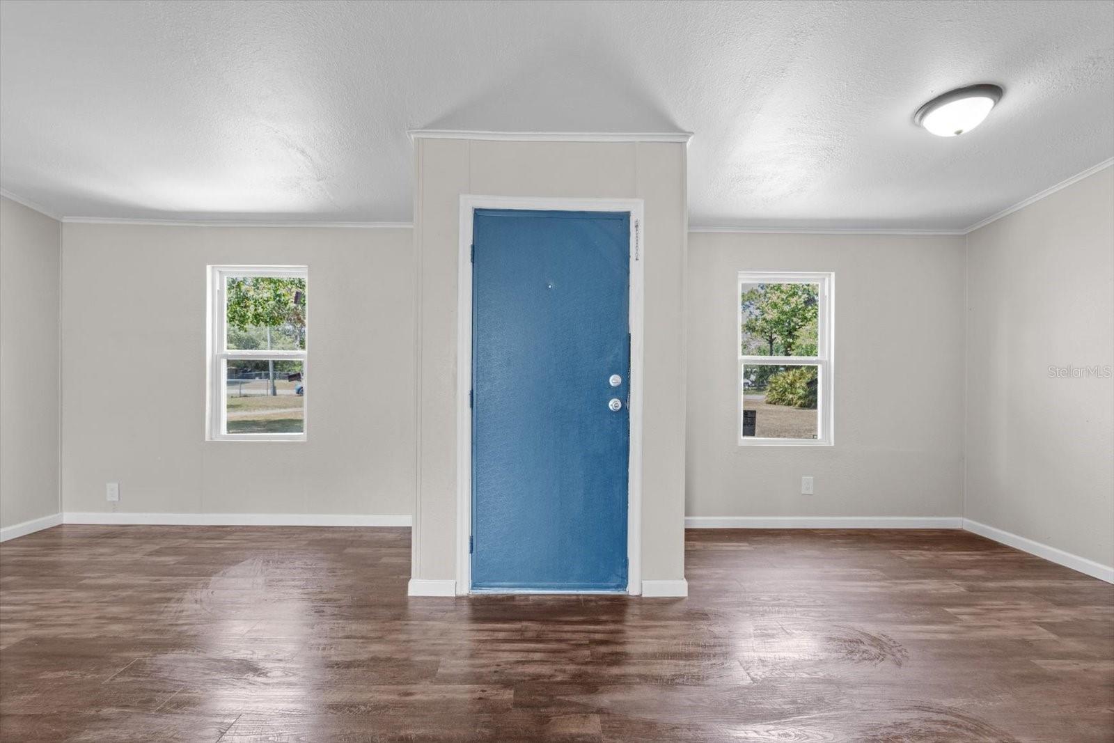 Image 10 of 52 For 4631 Memorial Drive