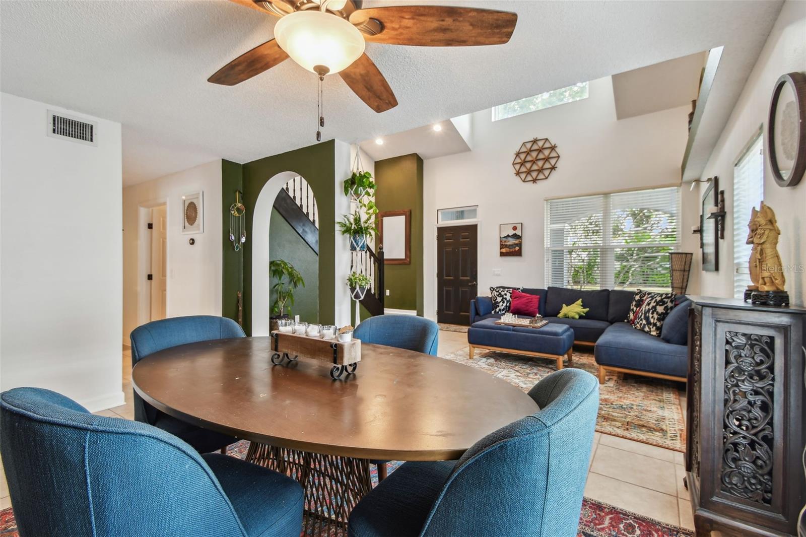 Image 21 of 95 For 2667 Aspen Court