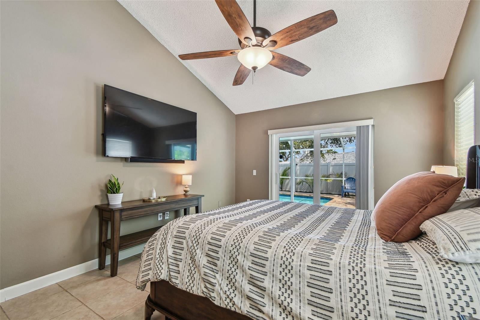 Image 39 of 95 For 2667 Aspen Court