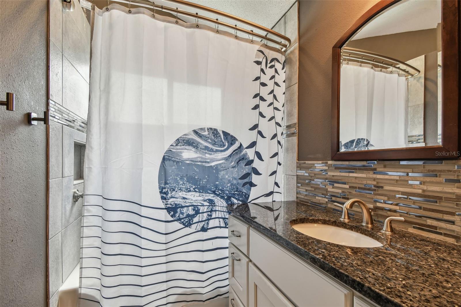 Image 47 of 95 For 2667 Aspen Court
