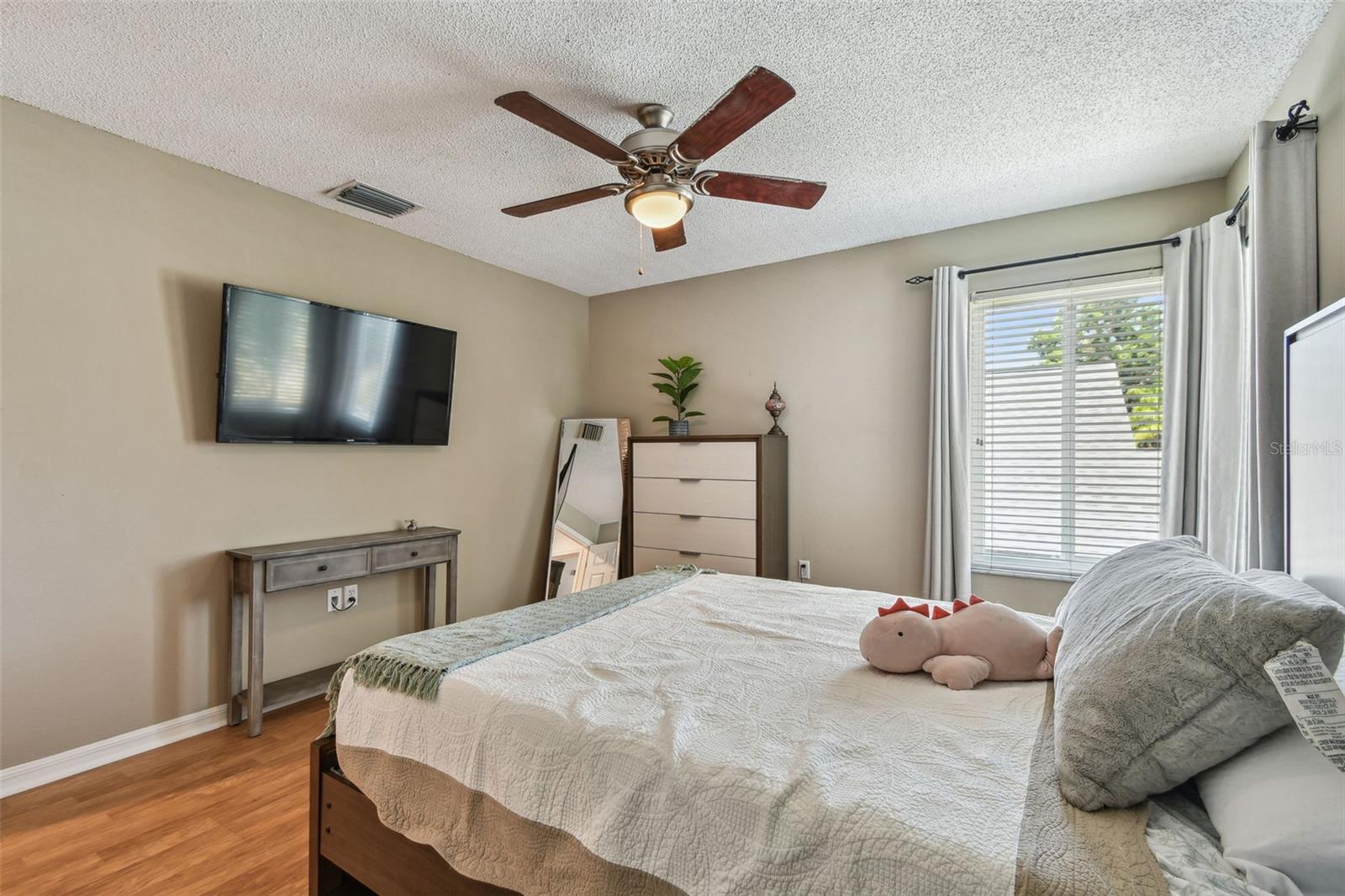 Image 74 of 95 For 2667 Aspen Court
