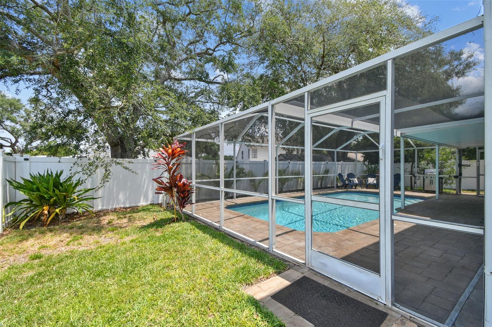 Image 80 of 95 For 2667 Aspen Court