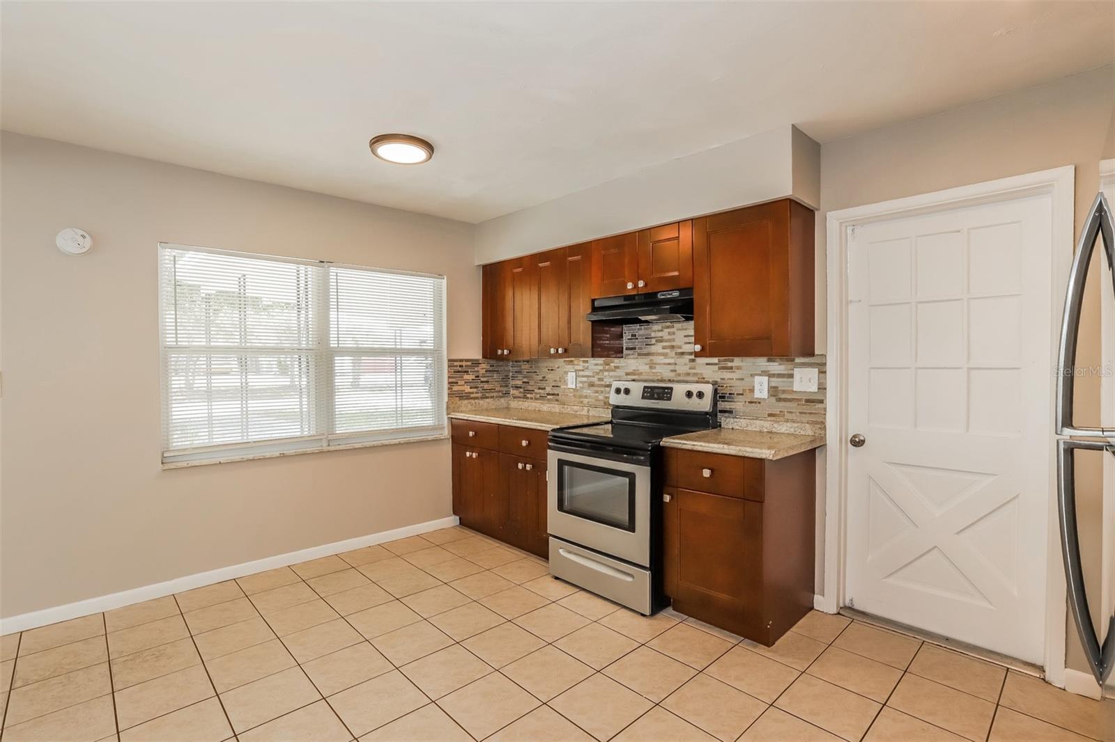 Image 10 of 15 For 7127 32nd Avenue N