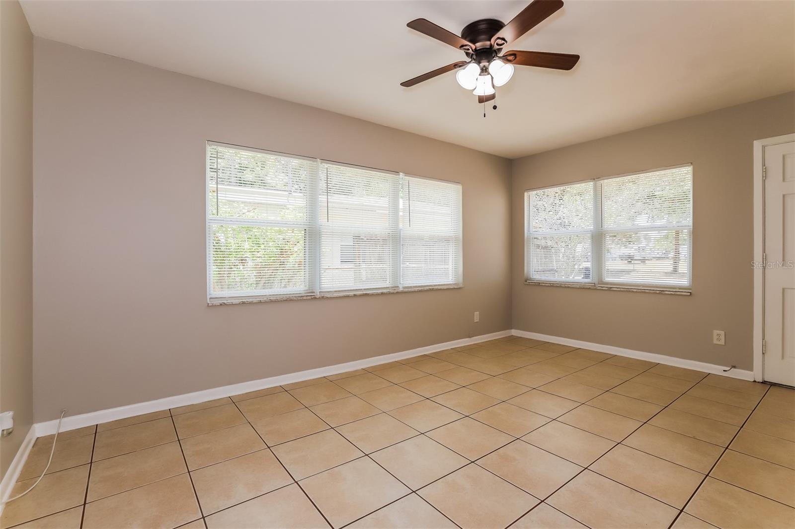 Image 3 of 15 For 7127 32nd Avenue N