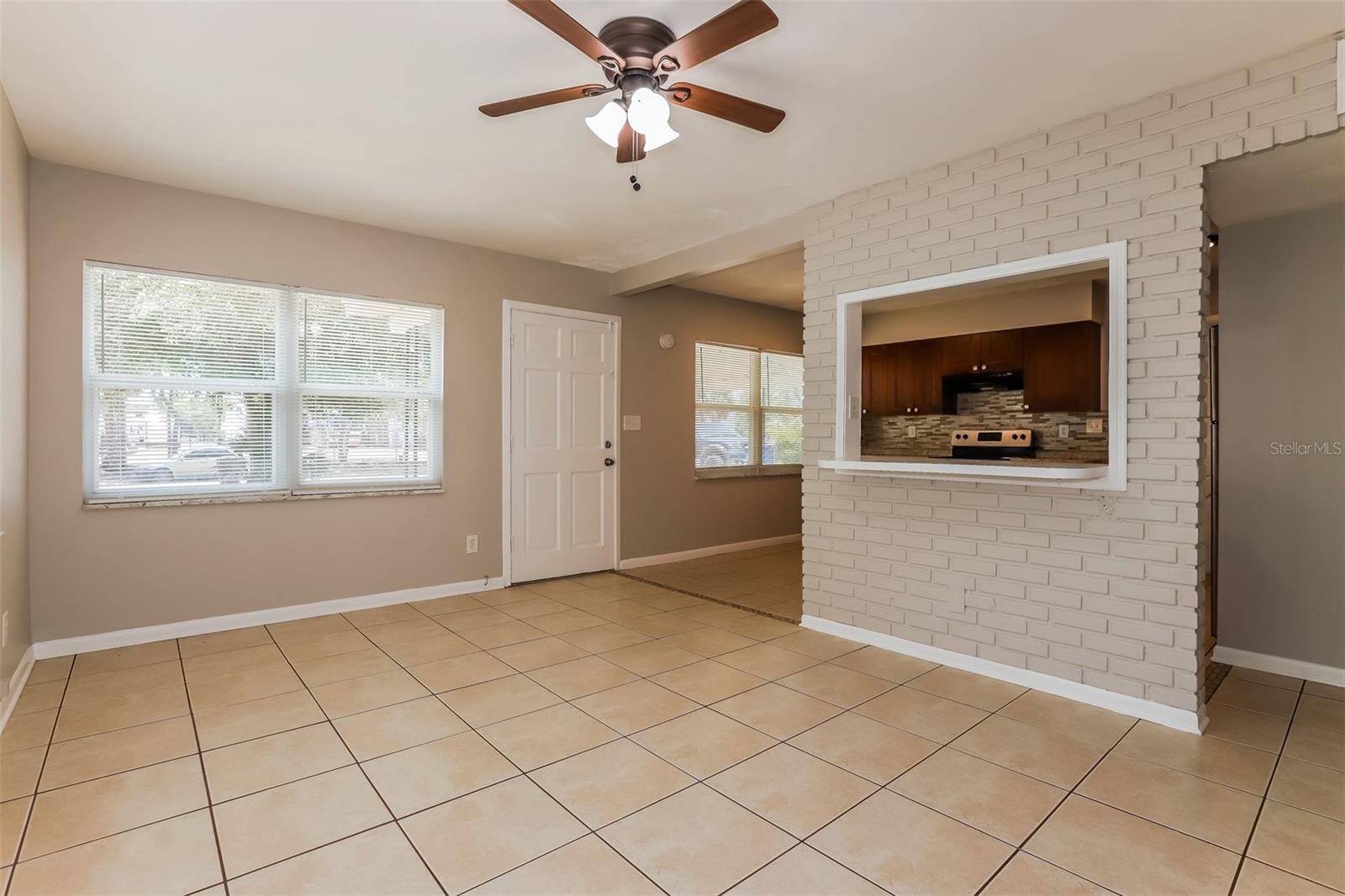 Image 4 of 15 For 7127 32nd Avenue N