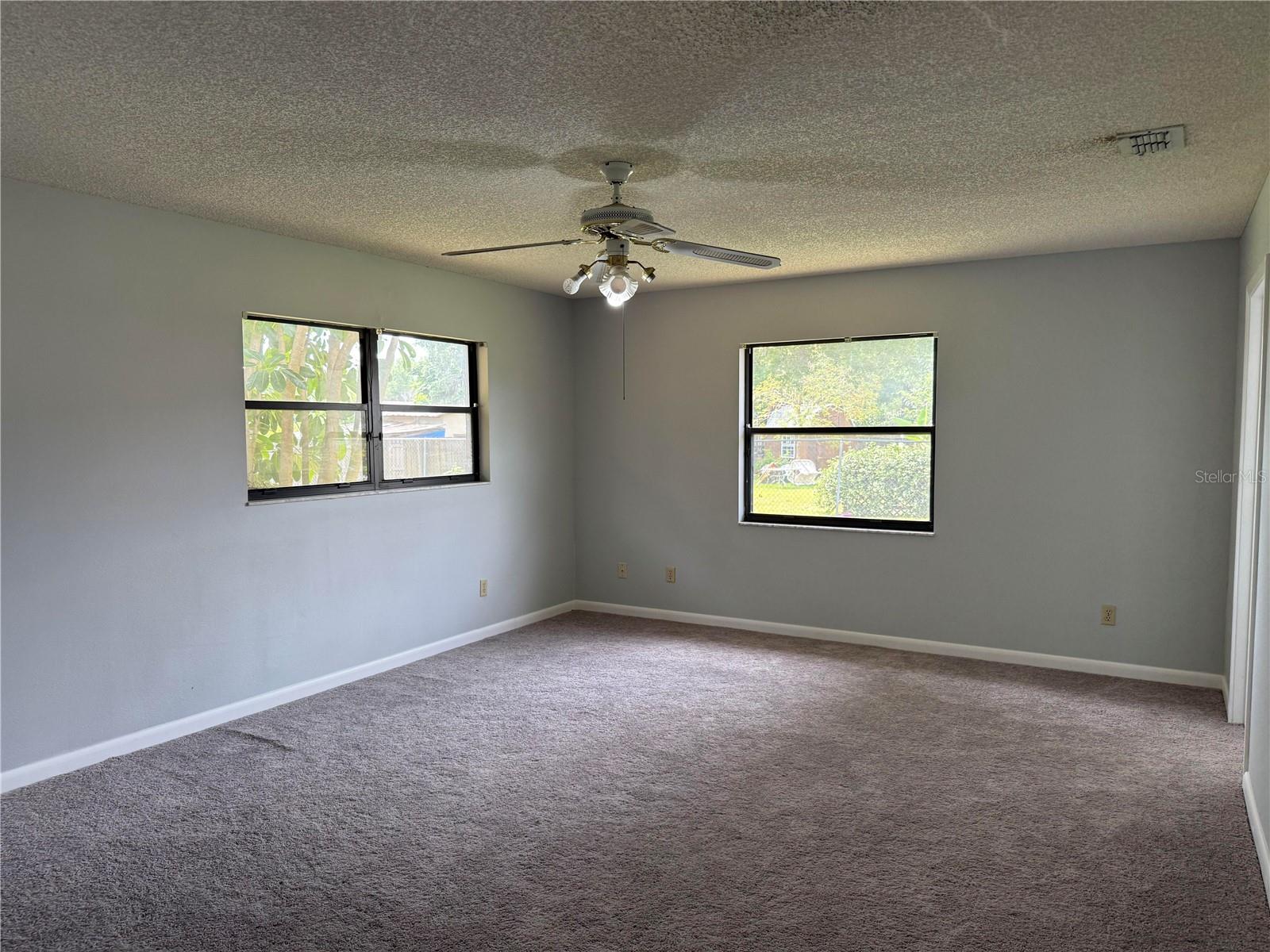 Listing photo id 6 for 13742 14th Street