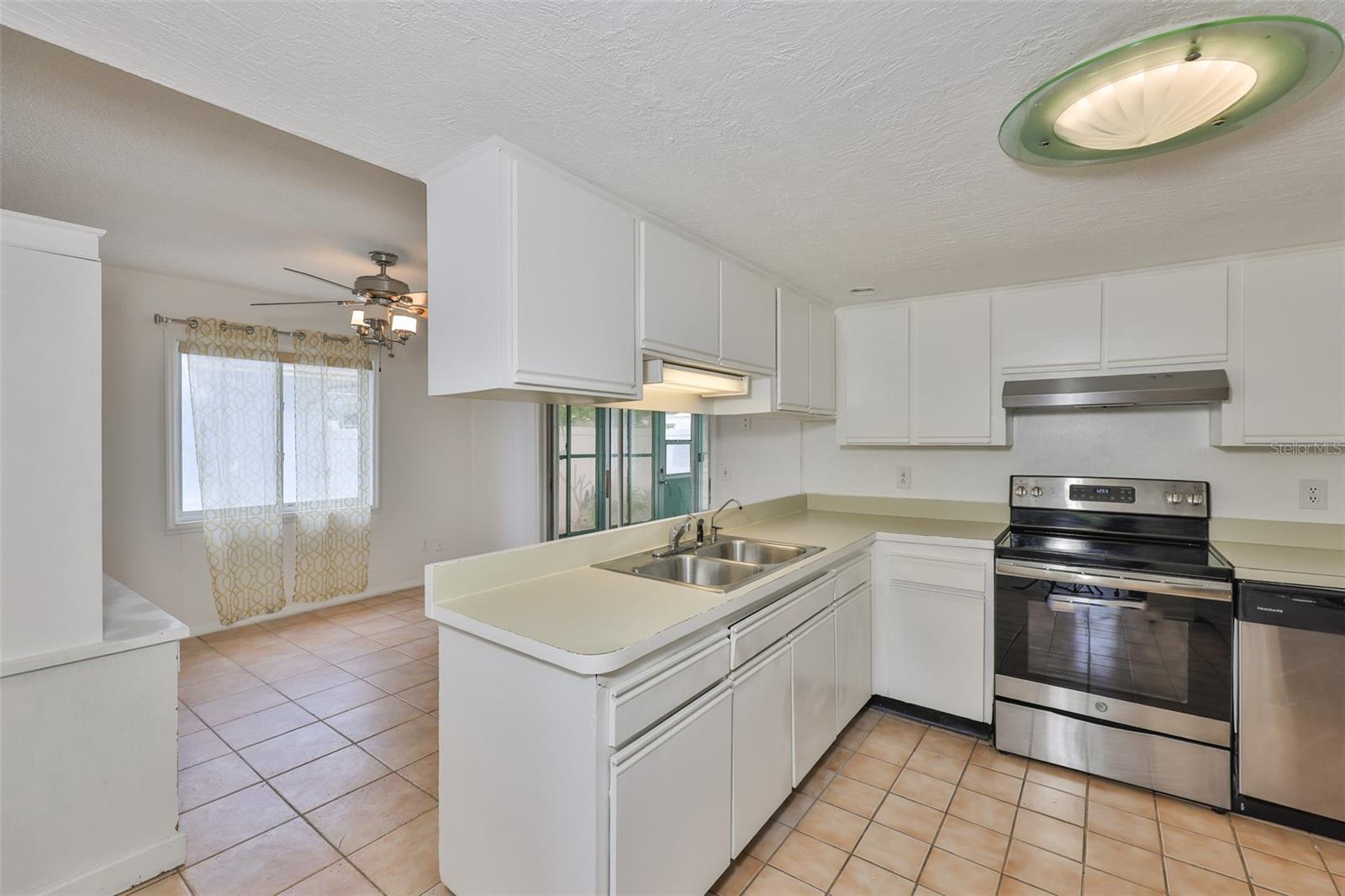 Image 10 of 36 For 5219 4th Street S