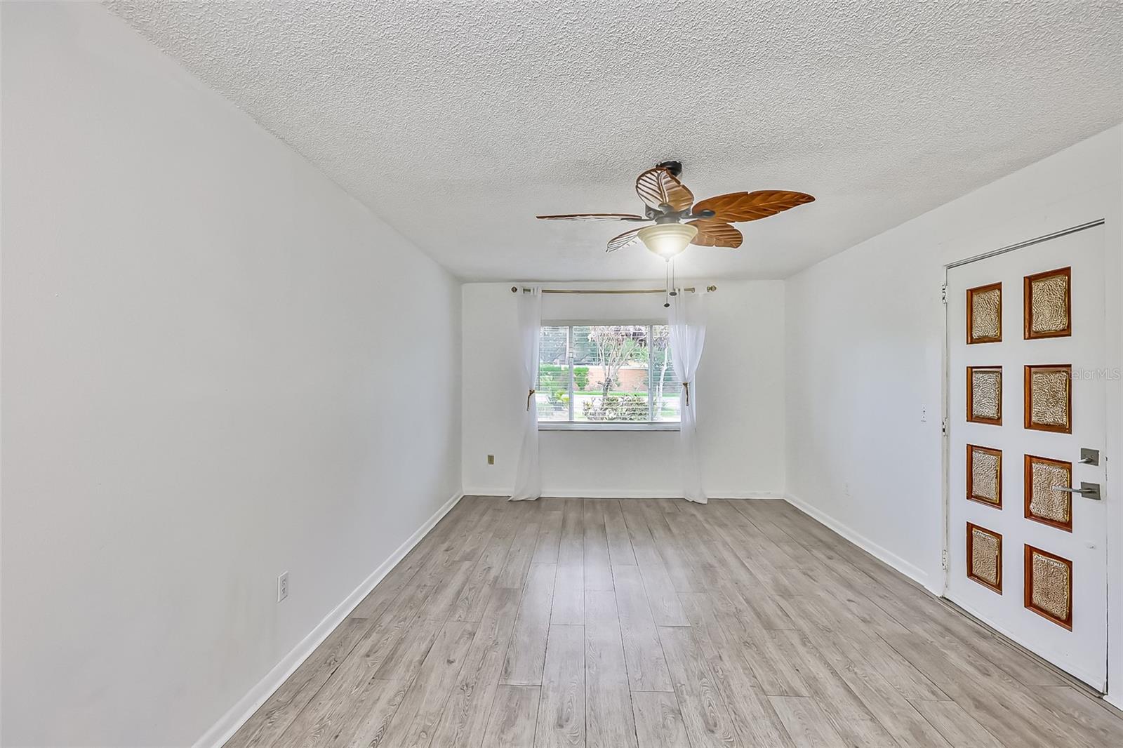 Image 7 of 36 For 5219 4th Street S