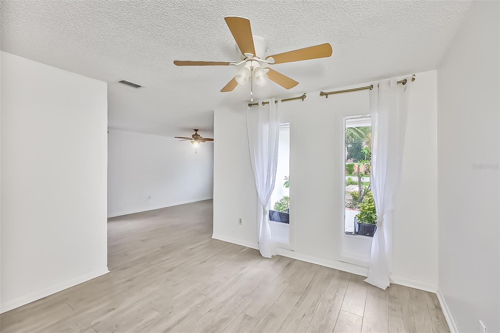 Image 8 of 36 For 5219 4th Street S