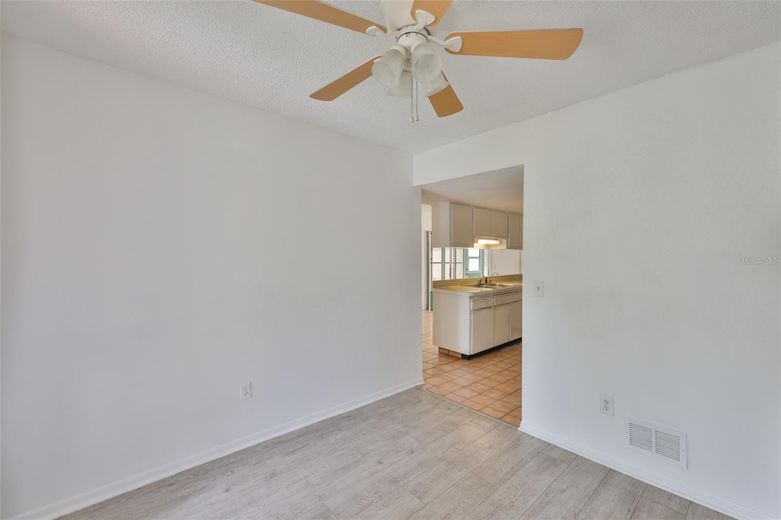 Image 9 of 36 For 5219 4th Street S