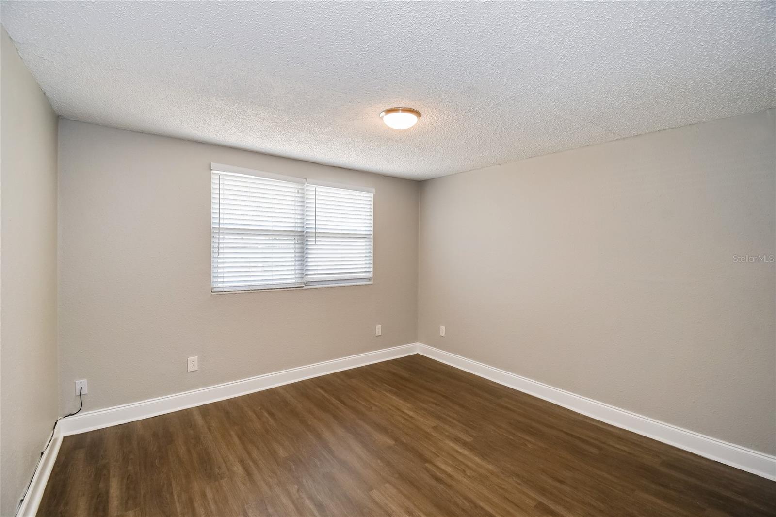 Image 7 of 16 For 11733 Surfwood Avenue