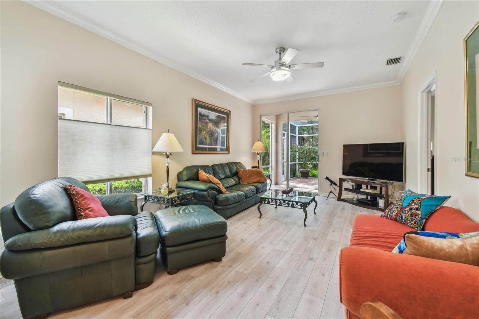 Image 4 of 23 For 3762 Darston Street